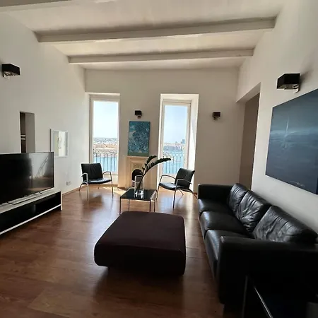 Postcard Penthouse * Валетта