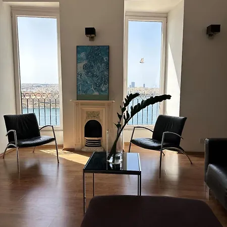 Postcard Penthouse Апартаменты